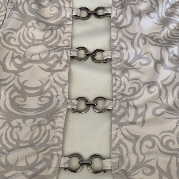 Crop top - Picture 4 of 4